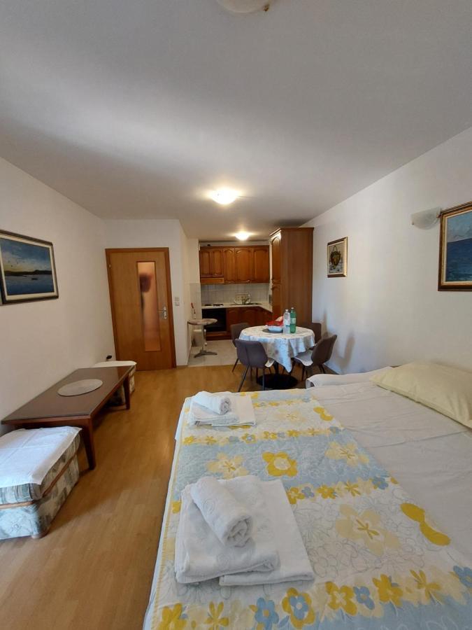 Apartman Mira Makarska Eksteriør bilde