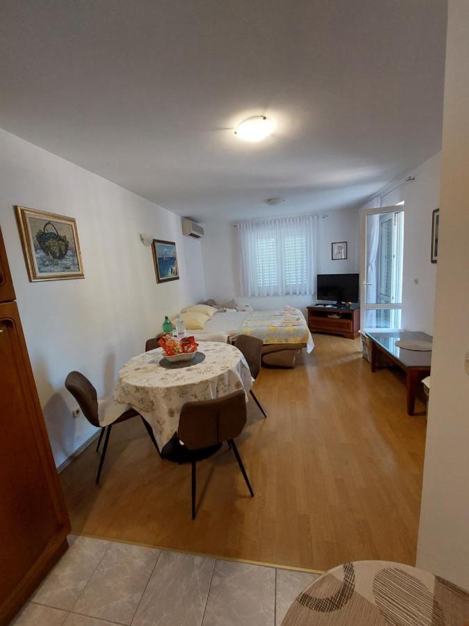 Apartman Mira Makarska Eksteriør bilde
